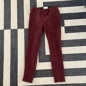 Maroon Leggings 🍁